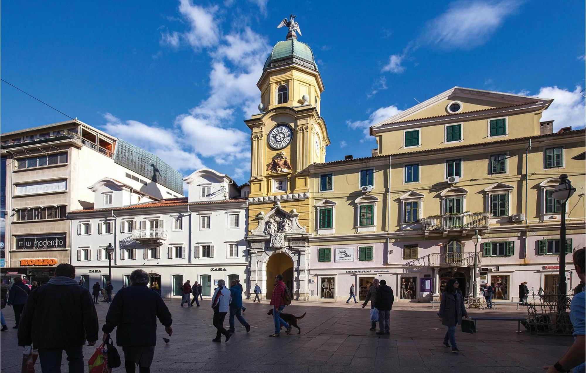 Stunning Apartment In Rijeka With 1 Bedrooms And Wifi エクステリア 写真