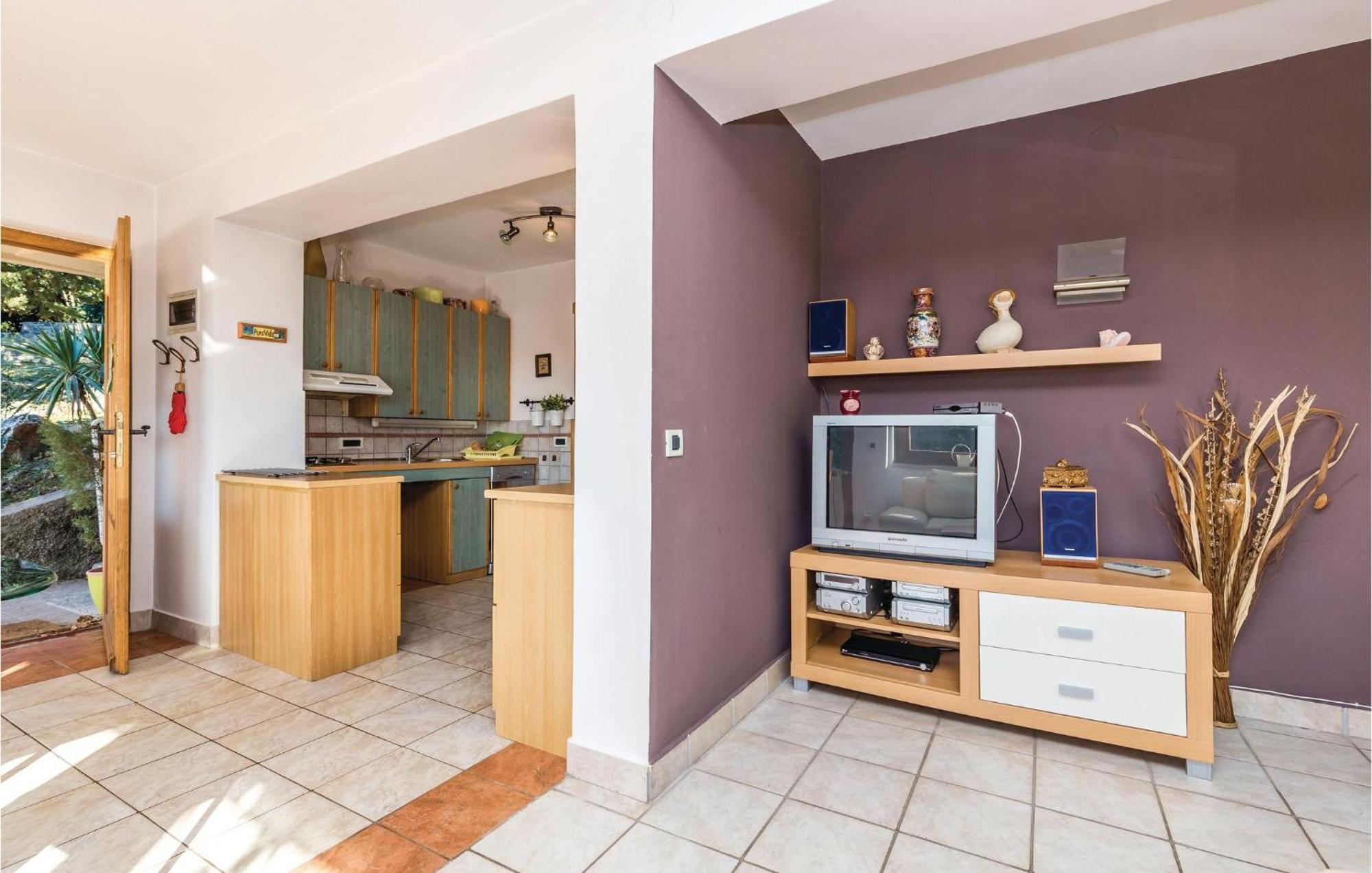 Stunning Apartment In Rijeka With 1 Bedrooms And Wifi エクステリア 写真
