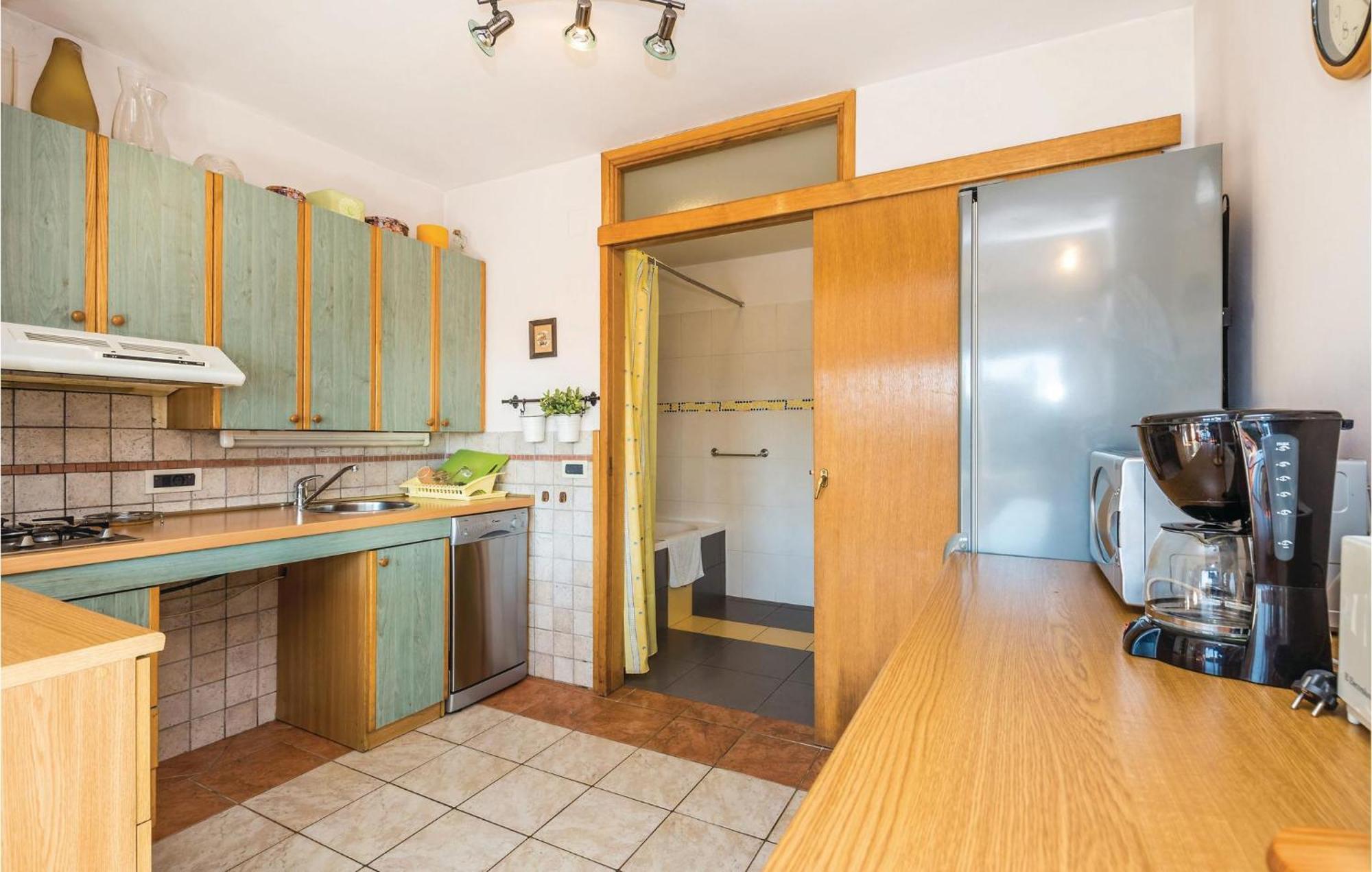 Stunning Apartment In Rijeka With 1 Bedrooms And Wifi エクステリア 写真