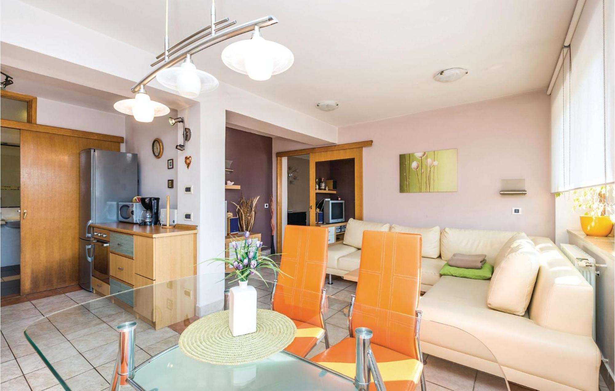 Stunning Apartment In Rijeka With 1 Bedrooms And Wifi エクステリア 写真