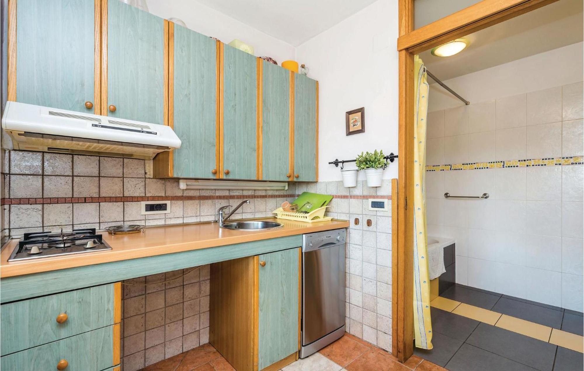 Stunning Apartment In Rijeka With 1 Bedrooms And Wifi エクステリア 写真